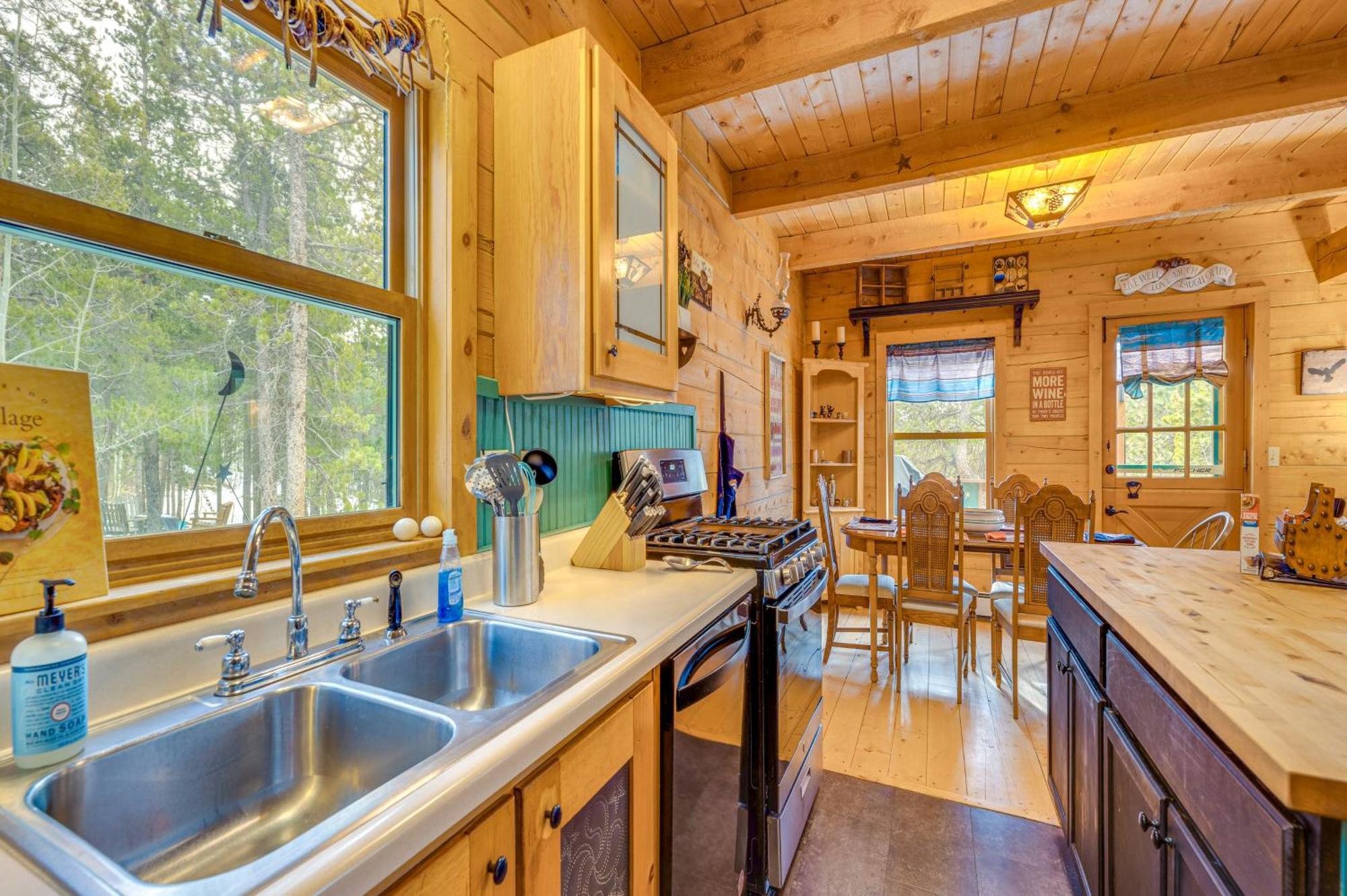 Secluded Black Hawk Log Cabin With Fire Pit! Exteriér fotografie