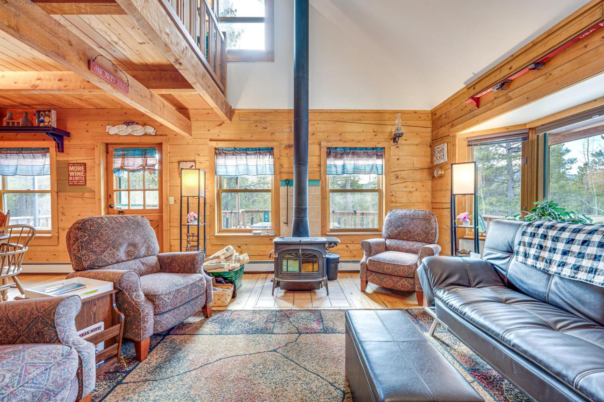 Secluded Black Hawk Log Cabin With Fire Pit! Exteriér fotografie